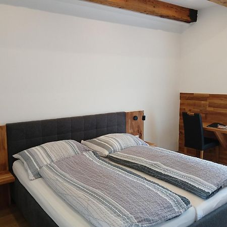Bed and Breakfast Weingut Thomas Brandl Strass  Екстер'єр фото